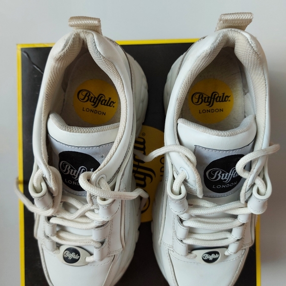 Buffalo London Platform Sneakers, size 8, EU 39 - Picture 8 of 8